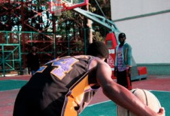 九游娱乐-中国篮球青少年篮球运动普及策略及校园篮球发展，《中国青少年篮球训练教学大纲》